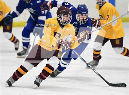 Thumbnail 2 in Darien vs. St. Joseph (Milford Holiday Jamboree) photogallery.
