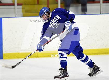 Thumbnail 3 in Darien vs. St. Joseph (Milford Holiday Jamboree) photogallery.