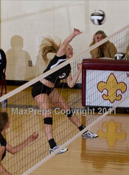 Thumbnail 3 in Morristown vs Baptist Academy (IHSAA Volleyball Sectionals) photogallery.