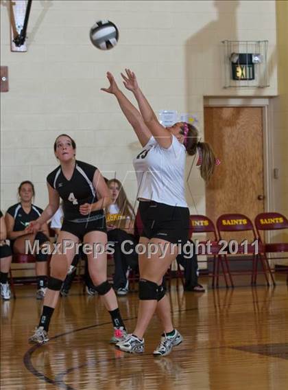 Thumbnail 3 in Morristown vs Baptist Academy (IHSAA Volleyball Sectionals) photogallery.