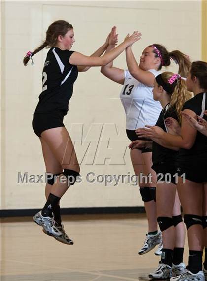 Thumbnail 3 in Morristown vs Baptist Academy (IHSAA Volleyball Sectionals) photogallery.
