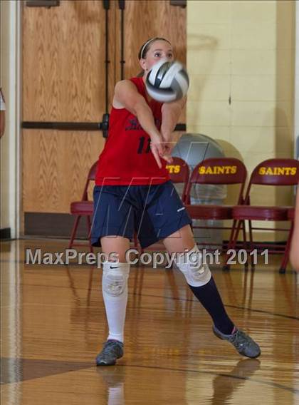 Thumbnail 2 in Morristown vs Baptist Academy (IHSAA Volleyball Sectionals) photogallery.