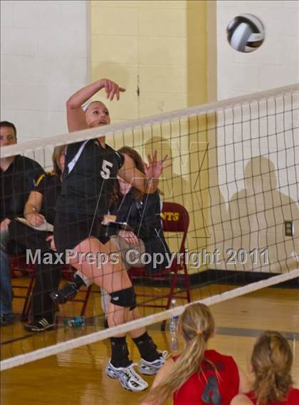 Thumbnail 2 in Morristown vs Baptist Academy (IHSAA Volleyball Sectionals) photogallery.
