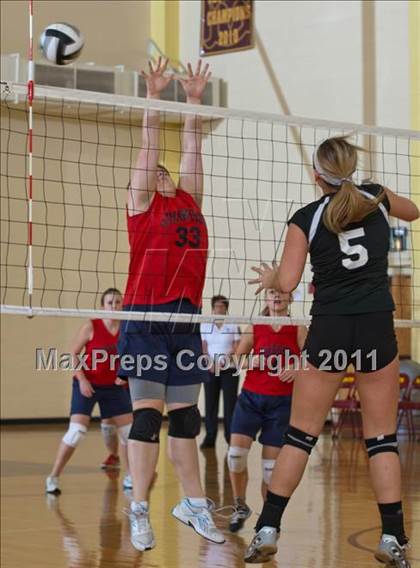 Thumbnail 3 in Morristown vs Baptist Academy (IHSAA Volleyball Sectionals) photogallery.