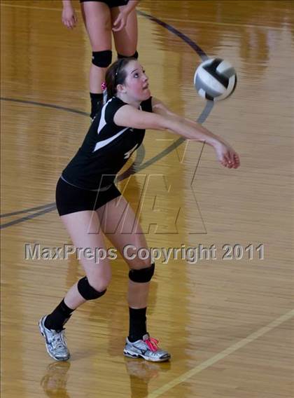 Thumbnail 2 in Morristown vs Baptist Academy (IHSAA Volleyball Sectionals) photogallery.