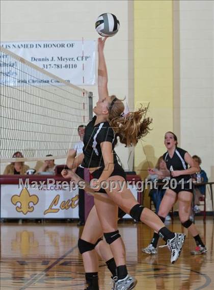 Thumbnail 3 in Morristown vs Baptist Academy (IHSAA Volleyball Sectionals) photogallery.