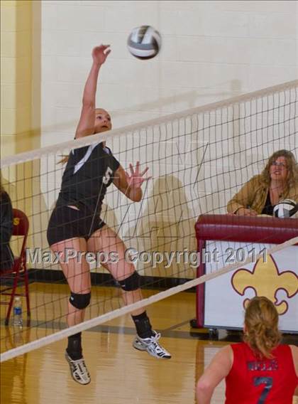 Thumbnail 3 in Morristown vs Baptist Academy (IHSAA Volleyball Sectionals) photogallery.