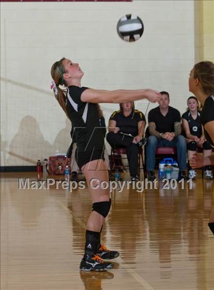 Thumbnail 1 in Morristown vs Baptist Academy (IHSAA Volleyball Sectionals) photogallery.