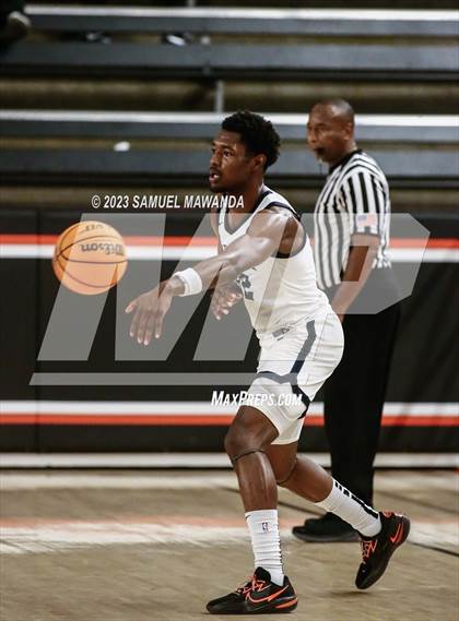 Thumbnail 3 in Sierra Canyon vs Centennial (Beverly Hills Tournament Semi-Final) photogallery.
