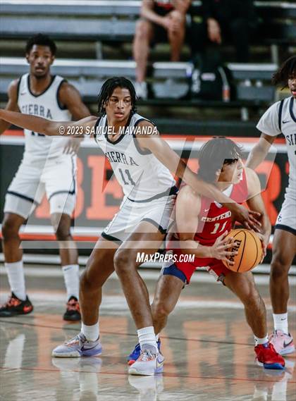 Thumbnail 1 in Sierra Canyon vs Centennial (Beverly Hills Tournament Semi-Final) photogallery.
