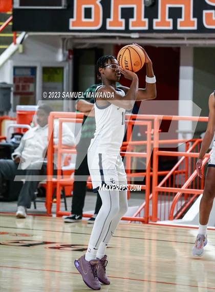 Thumbnail 3 in Sierra Canyon vs Centennial (Beverly Hills Tournament Semi-Final) photogallery.