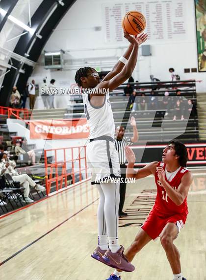 Thumbnail 2 in Sierra Canyon vs Centennial (Beverly Hills Tournament Semi-Final) photogallery.