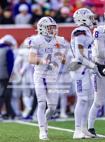 Thumbnail 3 in Corner Canyon vs. Lehi (UHSAA 6A Semifinal) photogallery.