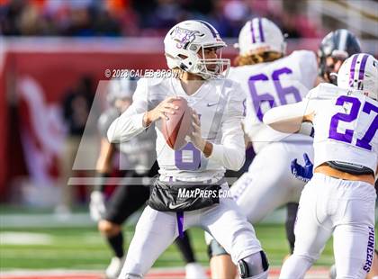 Thumbnail 1 in Corner Canyon vs. Lehi (UHSAA 6A Semifinal) photogallery.