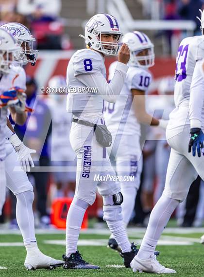 Thumbnail 1 in Corner Canyon vs. Lehi (UHSAA 6A Semifinal) photogallery.