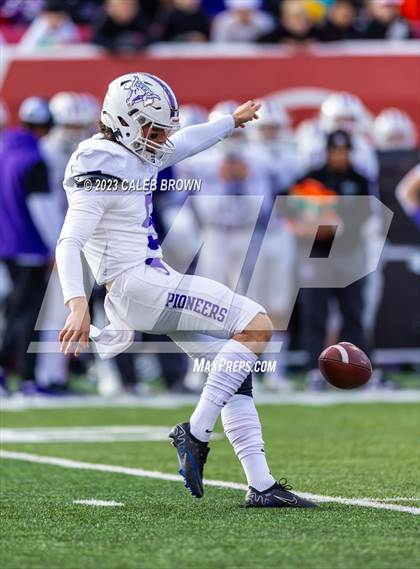 Thumbnail 3 in Corner Canyon vs. Lehi (UHSAA 6A Semifinal) photogallery.