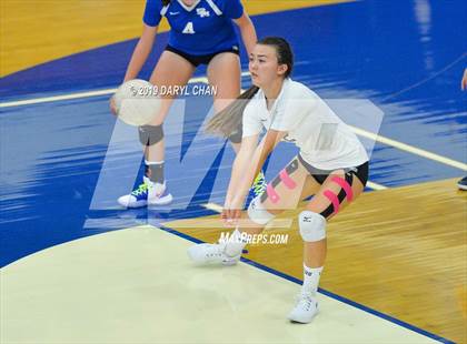 Thumbnail 1 in Mayfield @ San Marino photogallery.