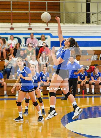 Thumbnail 3 in Mayfield @ San Marino photogallery.