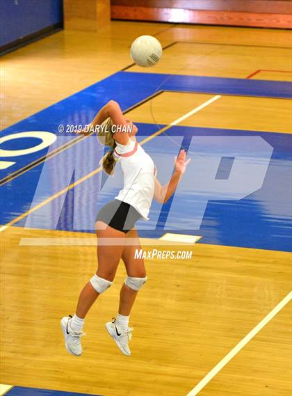 Thumbnail 2 in Mayfield @ San Marino photogallery.