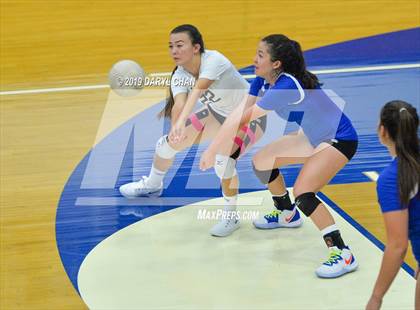 Thumbnail 3 in Mayfield @ San Marino photogallery.
