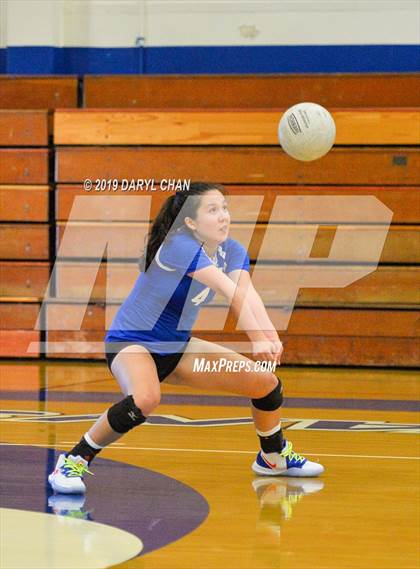 Thumbnail 3 in Mayfield @ San Marino photogallery.