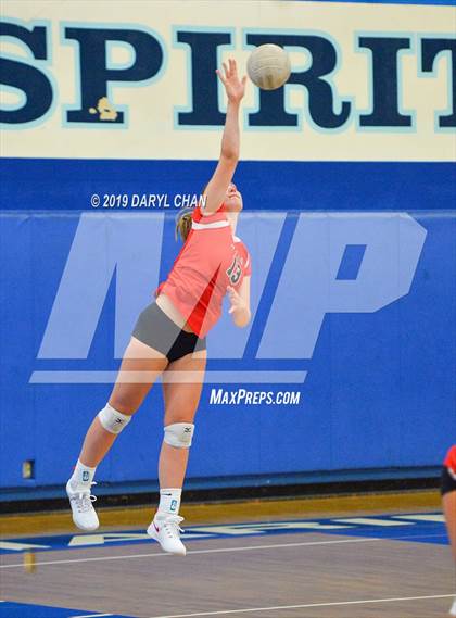 Thumbnail 3 in Mayfield @ San Marino photogallery.