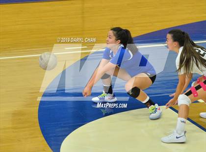 Thumbnail 1 in Mayfield @ San Marino photogallery.