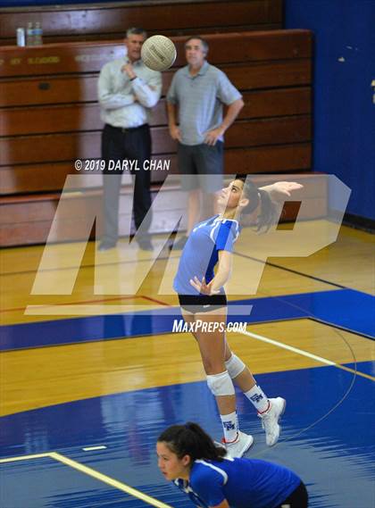 Thumbnail 2 in Mayfield @ San Marino photogallery.