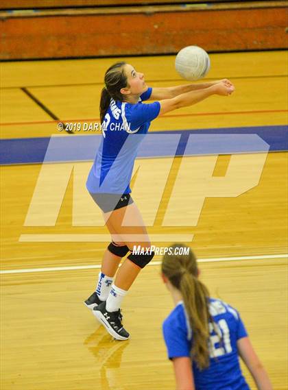 Thumbnail 3 in Mayfield @ San Marino photogallery.