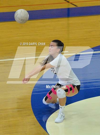 Thumbnail 3 in Mayfield @ San Marino photogallery.