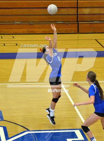 Thumbnail 1 in Mayfield @ San Marino photogallery.