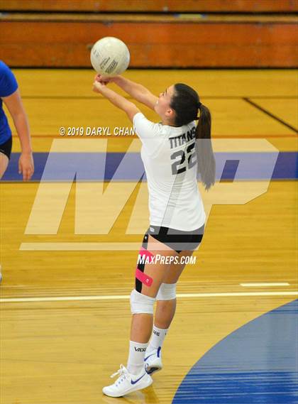 Thumbnail 3 in Mayfield @ San Marino photogallery.