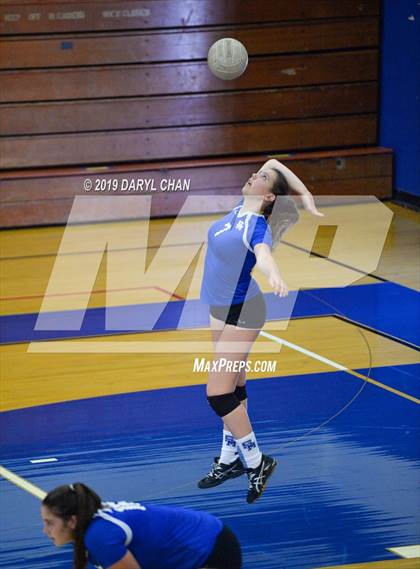 Thumbnail 3 in Mayfield @ San Marino photogallery.