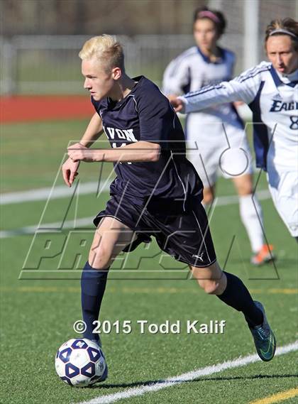 Thumbnail 3 in Avon vs Wethersfield (CIAC Class L Final) photogallery.