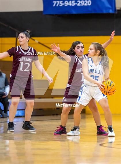 Thumbnail 2 in Smith Valley vs. Sierra Sage Academy/ROP (Serpent Classic) photogallery.