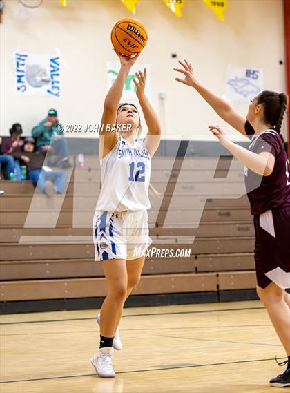 Thumbnail 3 in Smith Valley vs. Sierra Sage Academy/ROP (Serpent Classic) photogallery.