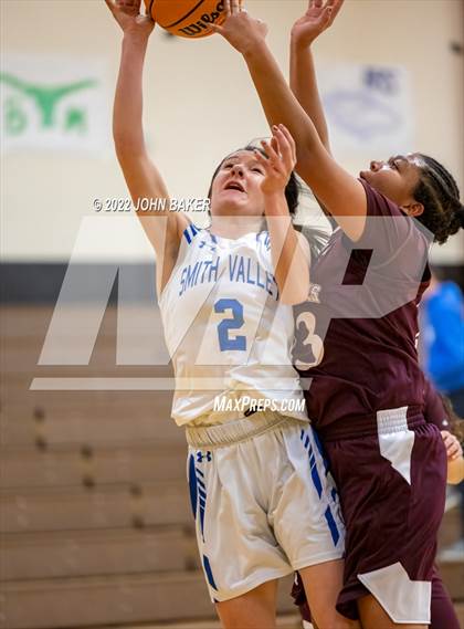 Thumbnail 3 in Smith Valley vs. Sierra Sage Academy/ROP (Serpent Classic) photogallery.
