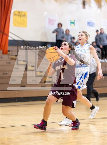 Thumbnail 3 in Smith Valley vs. Sierra Sage Academy/ROP (Serpent Classic) photogallery.