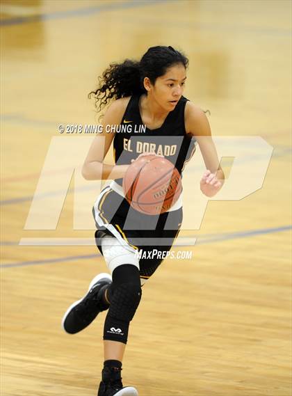 Thumbnail 2 in El Dorado vs. Saint Joseph (Savanna/Buena Park Christmas Classic) photogallery.