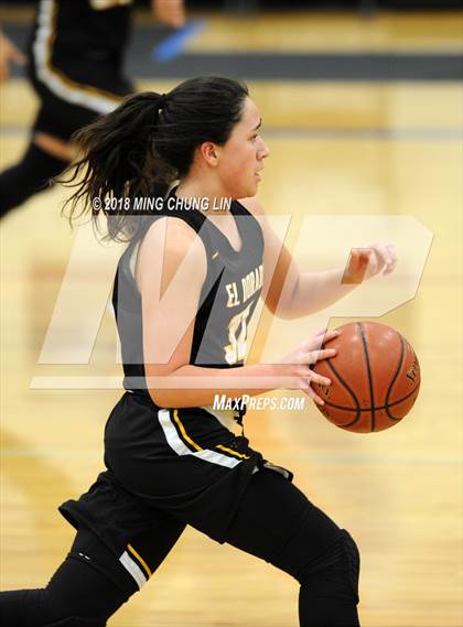 Thumbnail 1 in El Dorado vs. Saint Joseph (Savanna/Buena Park Christmas Classic) photogallery.