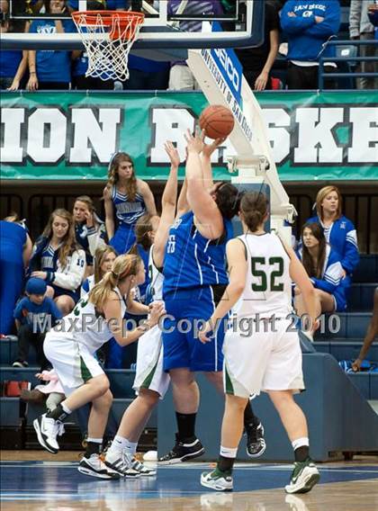 Thumbnail 2 in Poway vs San Diego (CIF SDS D1 Final) photogallery.