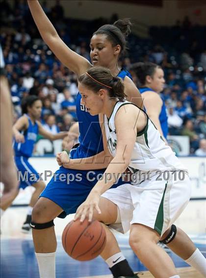 Thumbnail 1 in Poway vs San Diego (CIF SDS D1 Final) photogallery.