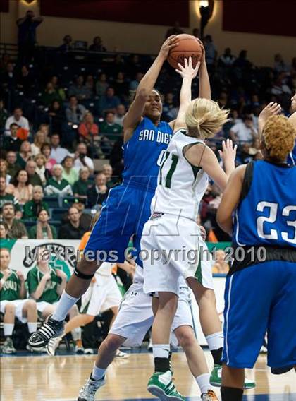 Thumbnail 1 in Poway vs San Diego (CIF SDS D1 Final) photogallery.