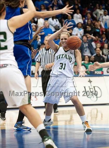 Thumbnail 3 in Poway vs San Diego (CIF SDS D1 Final) photogallery.