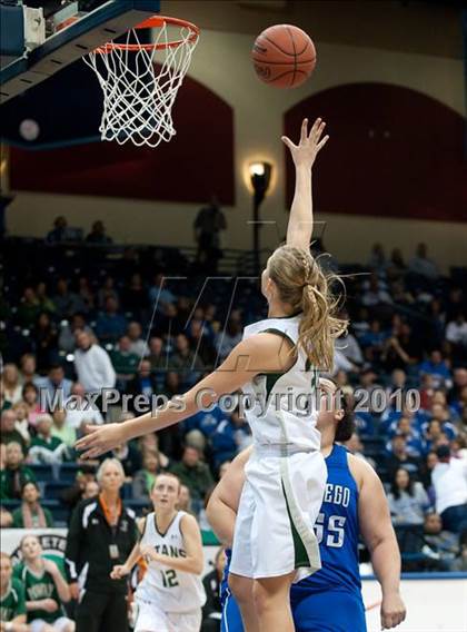 Thumbnail 2 in Poway vs San Diego (CIF SDS D1 Final) photogallery.
