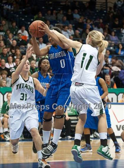 Thumbnail 1 in Poway vs San Diego (CIF SDS D1 Final) photogallery.