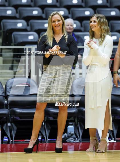 Thumbnail 2 in Davenport vs. Celina (UIL 4A Volleyball Semifinal) photogallery.