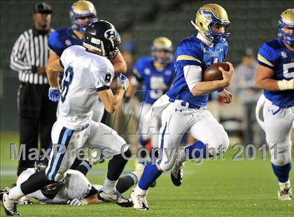 Thumbnail 2 in Bellarmine vs. Santa Margarita (CIF State D1 Final) photogallery.