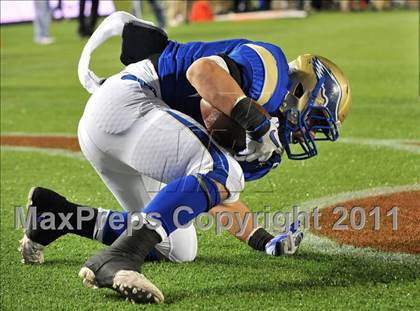 Thumbnail 1 in Bellarmine vs. Santa Margarita (CIF State D1 Final) photogallery.