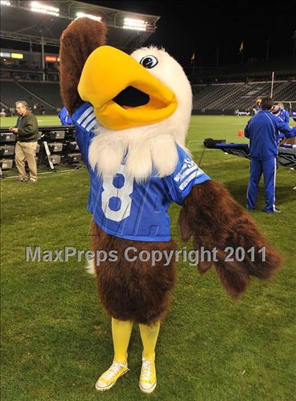 Thumbnail 2 in Bellarmine vs. Santa Margarita (CIF State D1 Final) photogallery.